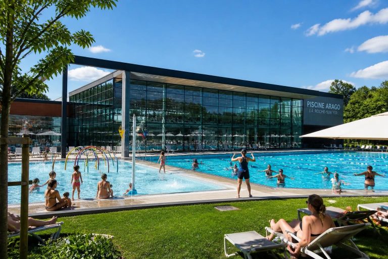 découvrez les horaires, tarifs et activités proposées à la piscine la roche sur yon arago pour profiter pleinement de vos moments de baignade et de loisirs aquatiques.